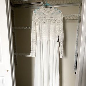 Lulu’s NWT In Dreams Maxi Dress